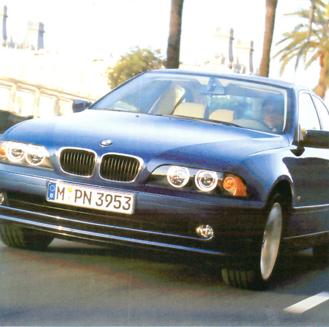 ai.ibb.co_RpMLCdY_BMW_2_Fr_In.jpg