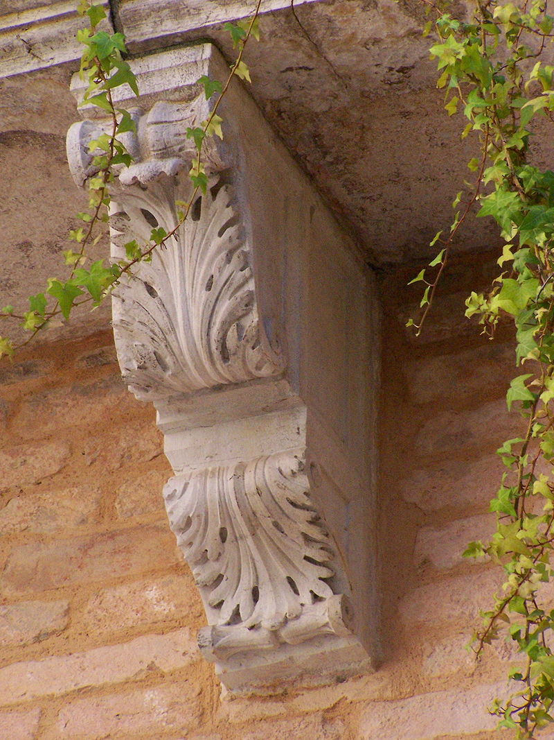 aupload.wikimedia.org_wikipedia_commons_thumb_3_36_Corbel_Venezia.JPG_800px_Corbel_Venezia.JPG