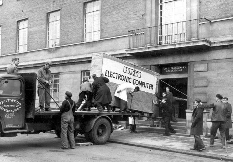 DfUaoWdWkAAJMQ0.jpg large.jpg