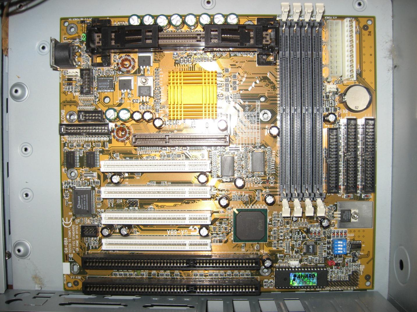 intel_440BX_Gigabyte GA-6BA_02.jpg