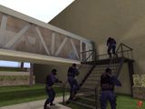 [Скриншот: SWAT 3: Close Quarters Battle]